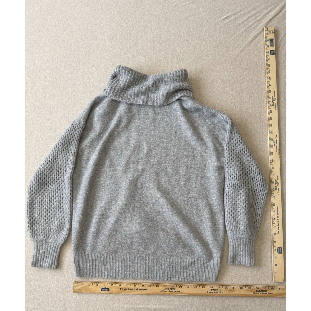 Vince Camino Woman's Gray Turtle Neck Over Sized Long Sleeve Sweater Size Small